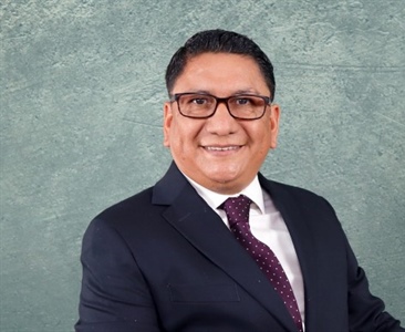 Dr. Daniel Lorias Espinoza