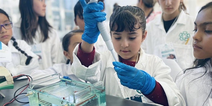 En el Cinvestav acercan a niñas a la ciencia