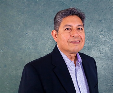 Dr.  Arturo Díaz Pérez