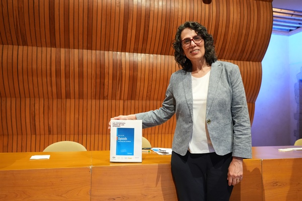 Presentación del libro         “Las diferentes caras de los opioides”