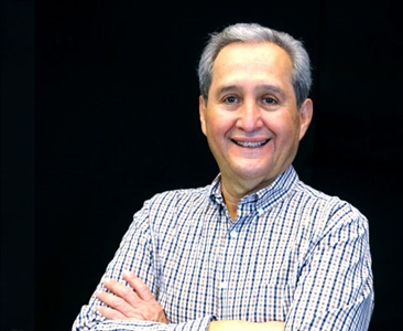 Dr. Vianney Ortiz Navarrete